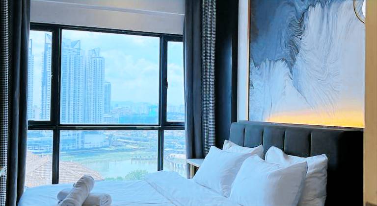 Serviced apartment with terrace, jacuzzi & garden | Pet-friendly — photo 2