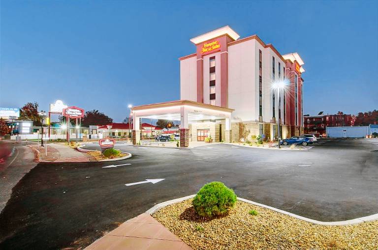 Hampton Inn & Suites Springfield Downtown