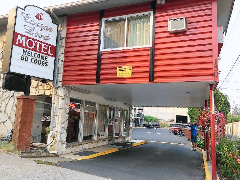 Cougar Land Motel — photo 3