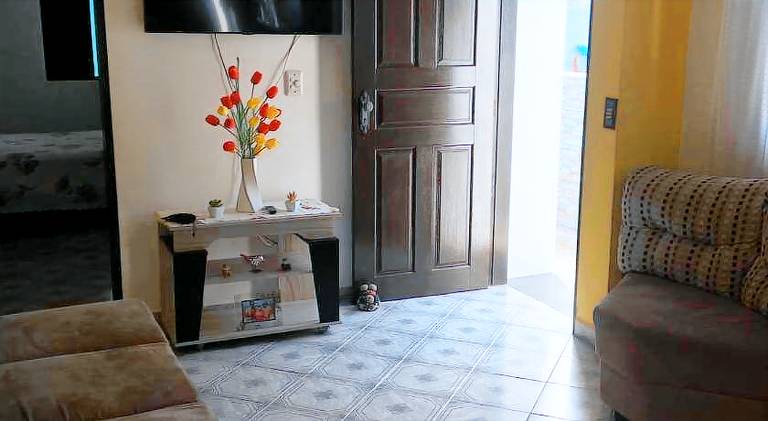 Vacation home with pool | Pet-friendly — photo 2