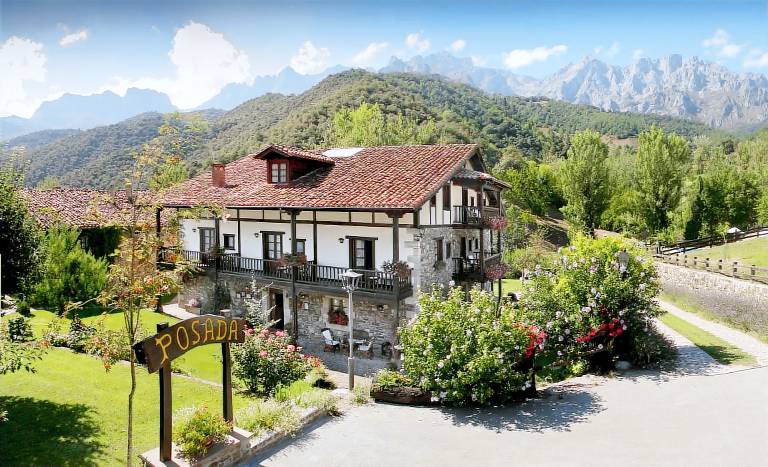 Casa Camaleño
