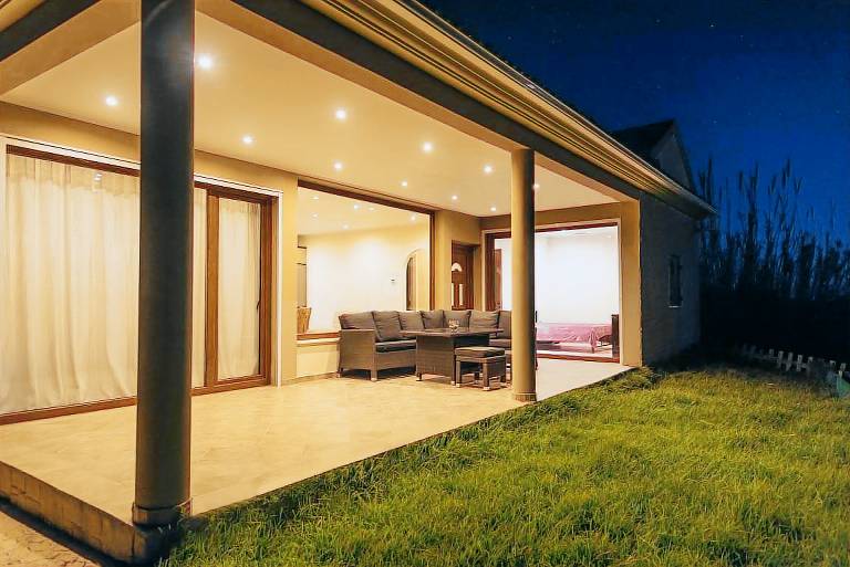 Villa 'Belle Plaza' with Sea View, Wi-Fi and Air Conditioning — photo 4