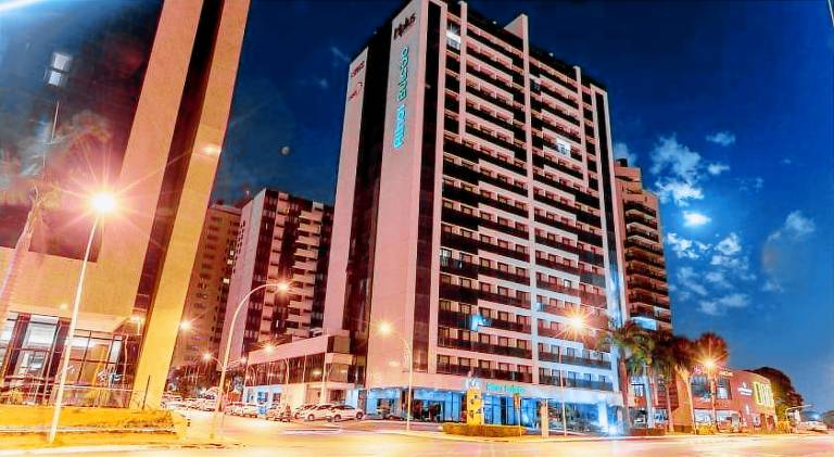 Lovely serviced apartment with yard, sauna & pool | Suitable for remote work | Pets allowed in Brasília