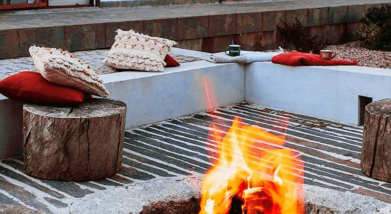 Vacation home with jacuzzi, BBQ & patio — photo 5