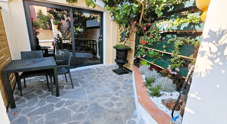 Derosas House — photo 4