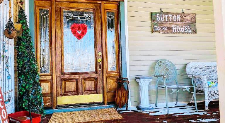 Bed and breakfast  Edwardsburg