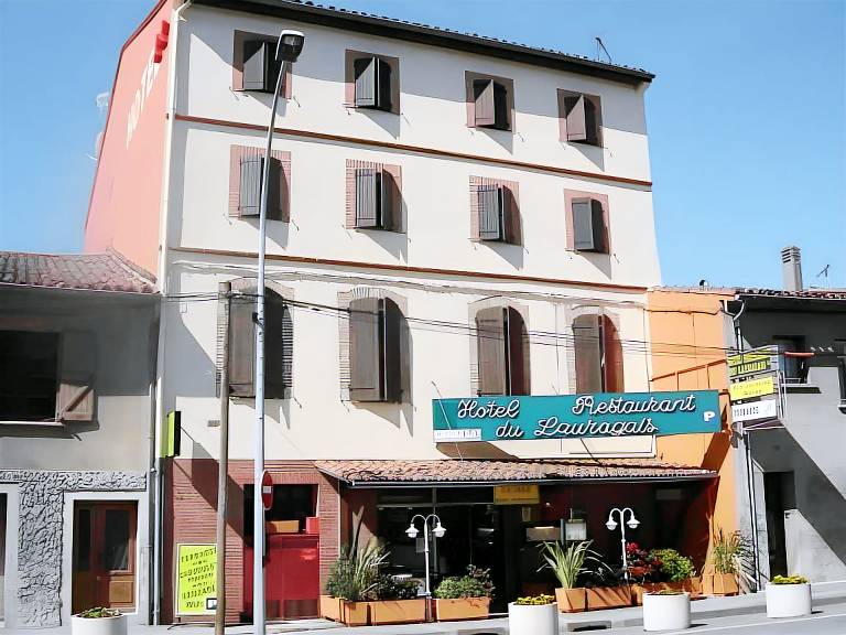 Hotel Restaurant du Lauragais LOGIS DE FRANCE in Castres
