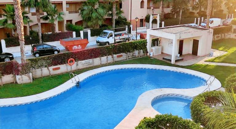 Rental apartment with terrace & pool — photo 2