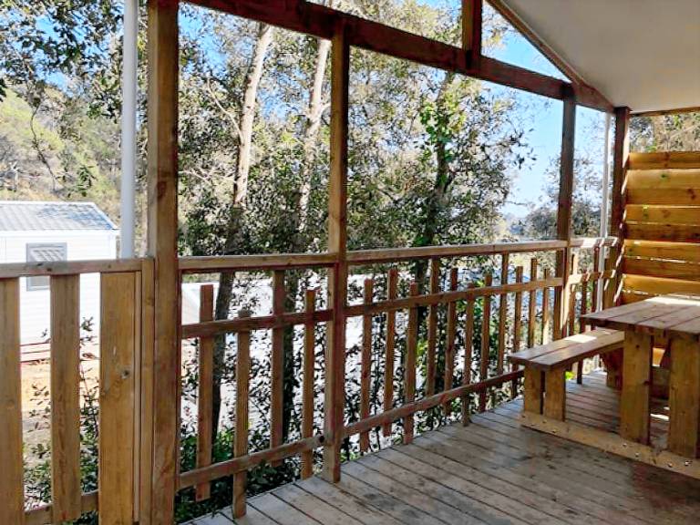 Mobile home with patio & pool — photo 4