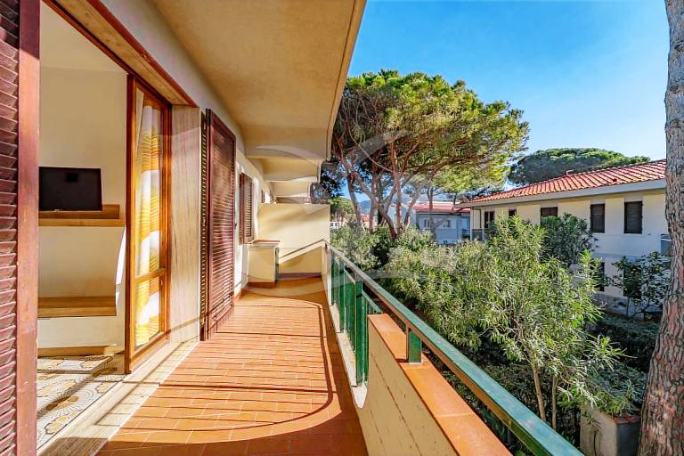 Apartment with patio in Campo nell'Elba