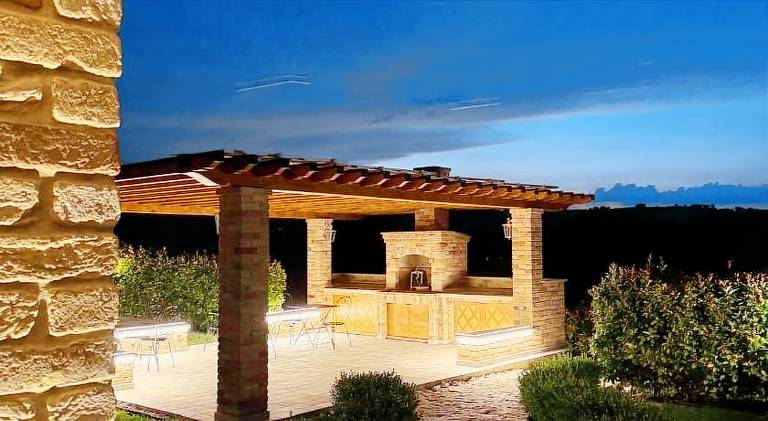 Farm with garden, patio & pool — photo 4