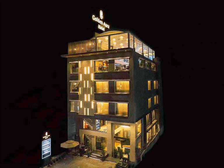 Hotel Golden Aura