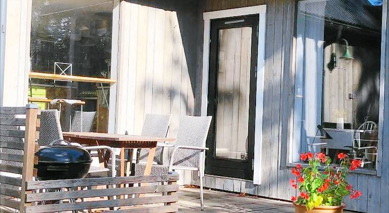 The Old Henhouse — photo 3