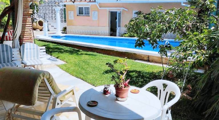House with yard, private pool & BBQ | Next to the beach | Dogs allowed — photo 4
