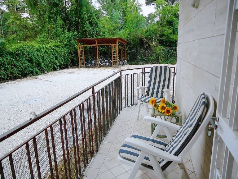 Rental apartment with terrace — photo 4