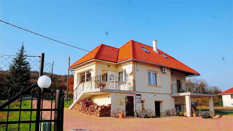 ház  Balatonfűzfő