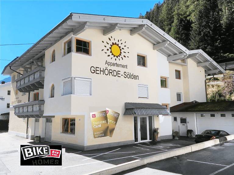 Family-oriented rental apartment with yard | Dogs allowed in Soelden