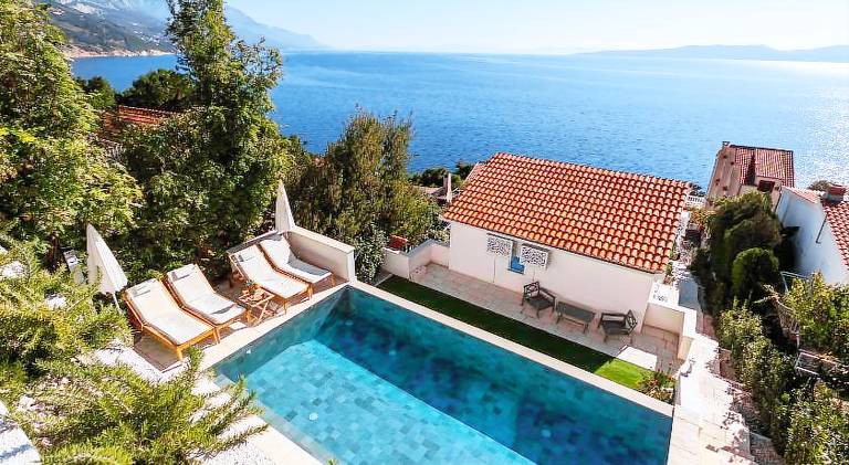 Lovely villa with pool & hot tub | Pets allowed — photo 5