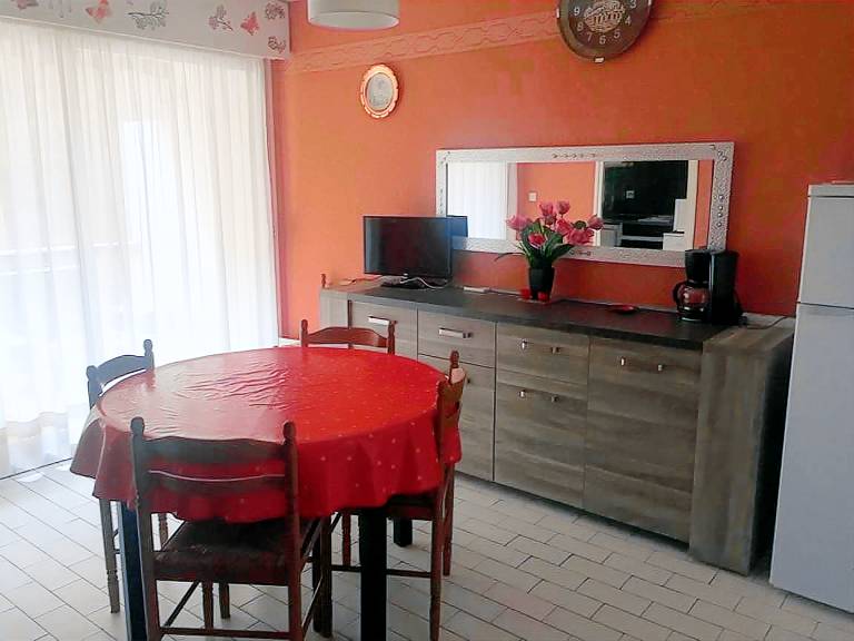 Apartment | Beach nearby | Pets allowed — photo 4
