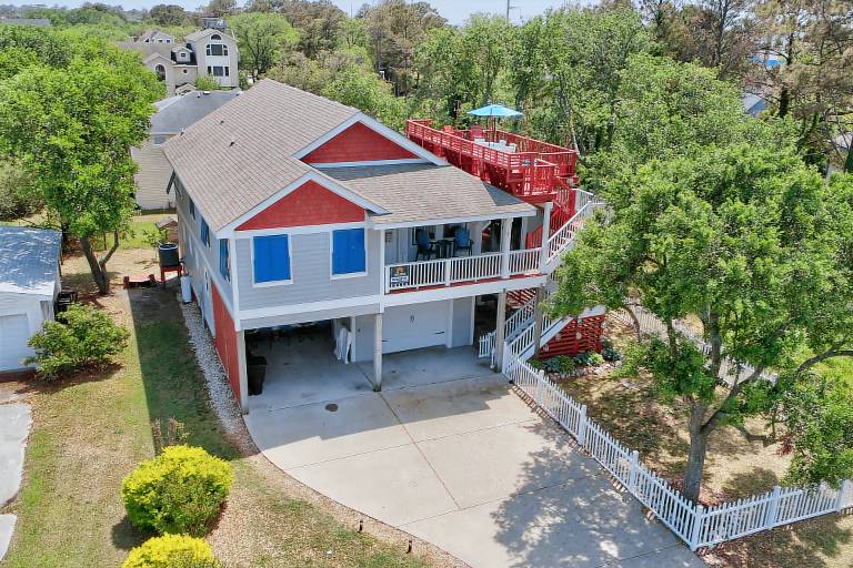 House Kitty Hawk