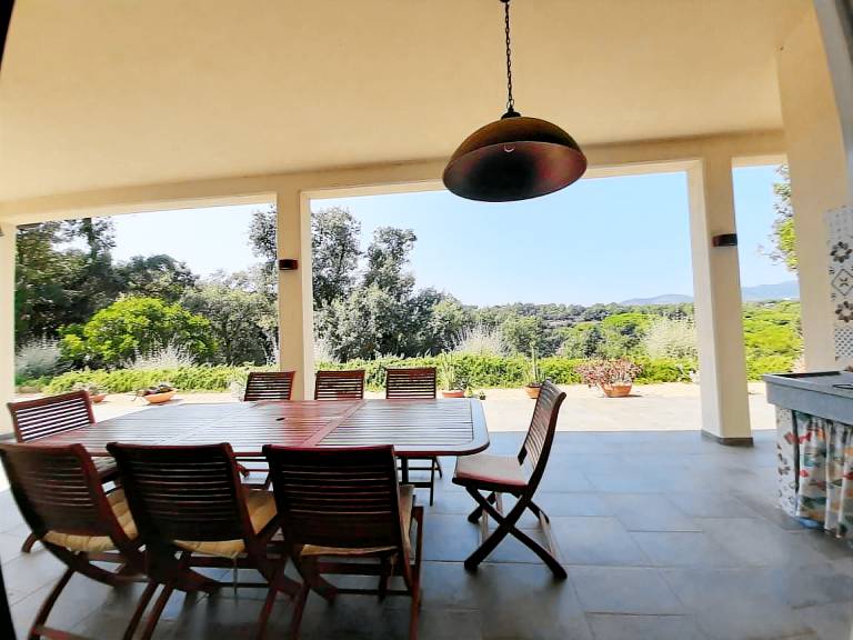 Villa Geko well furnished and immersed in a 4000 m2 park in Straccoligno — photo 5