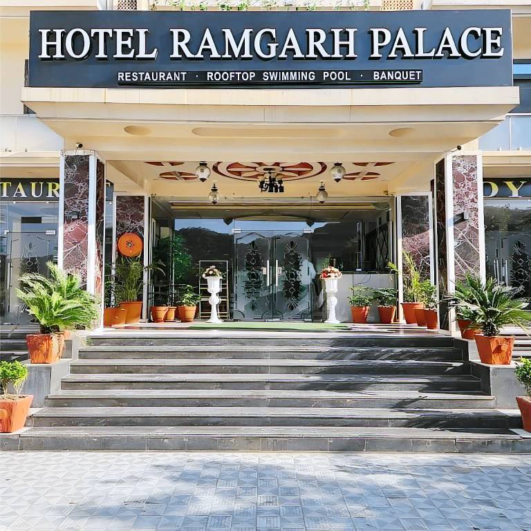 Hotel Ramgarh Palace