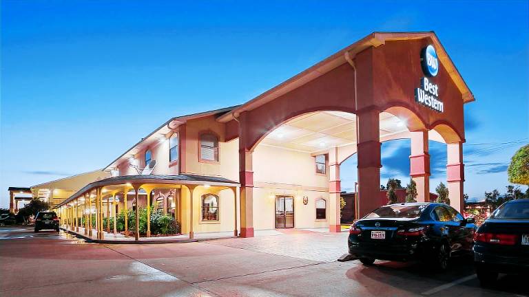 Best Western Angleton Inn in Angleton, TX