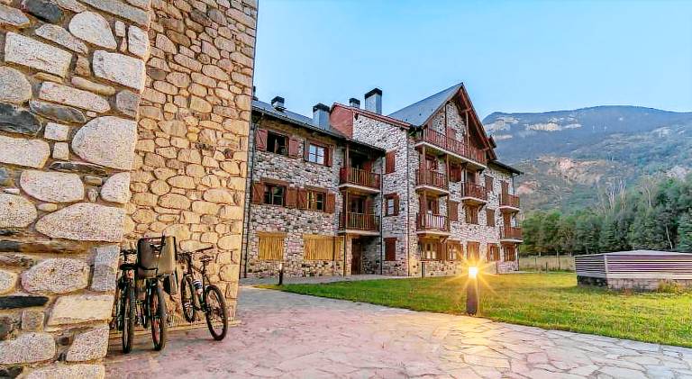 LOIRA CASA SANCHINES: Calido duplex en Benasque — photo 4