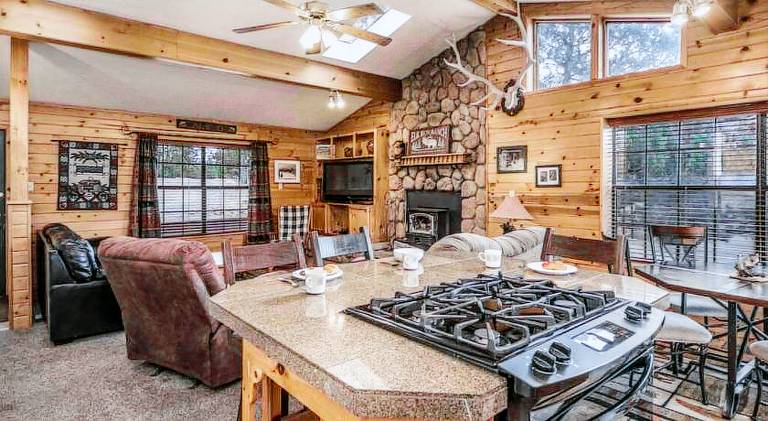 House with BBQ & patio — photo 4