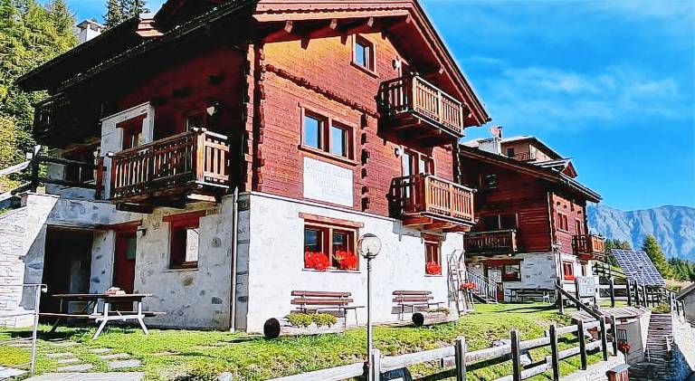 Beautiful apartment with garden & terrace | Pet-friendly in Valdidentro