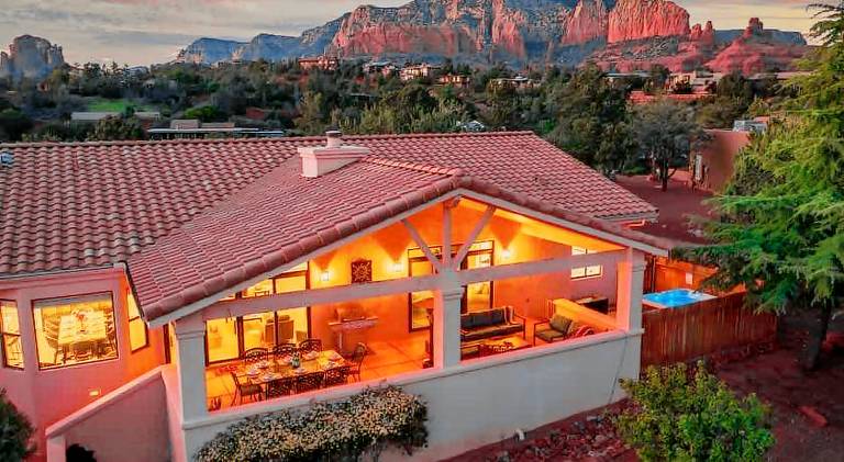 Vacation home with barbeque, sauna & yard in Sedona, AZ