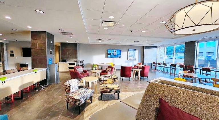 Home2 Suites by Hilton Allentown Bethlehem Airport — photo 4