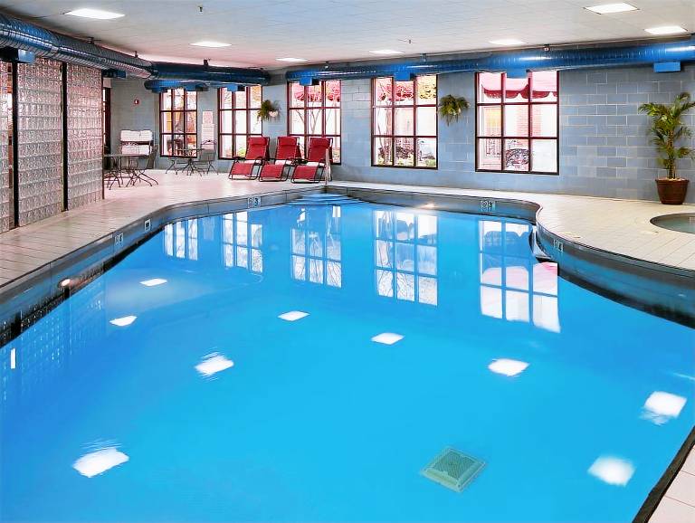 DoubleTree by Hilton Hotel Bloomington — photo 4