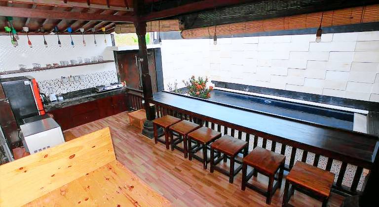Villa with terrace, yard & pool — photo 5