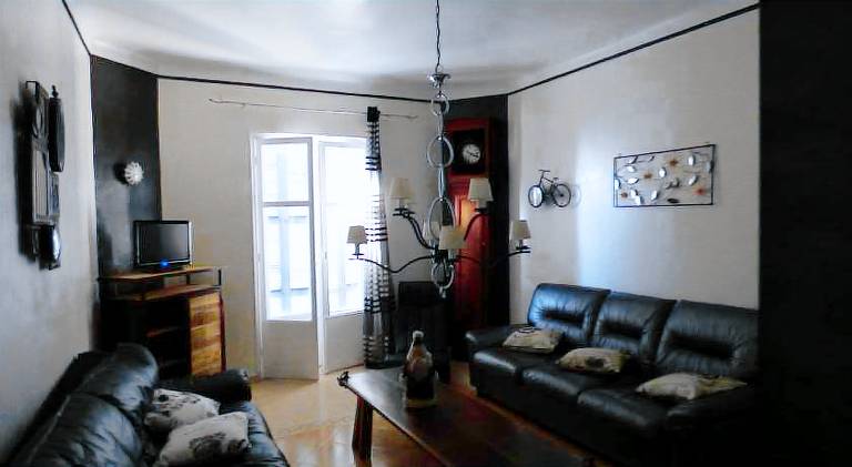 Holiday apartment with yard — photo 2