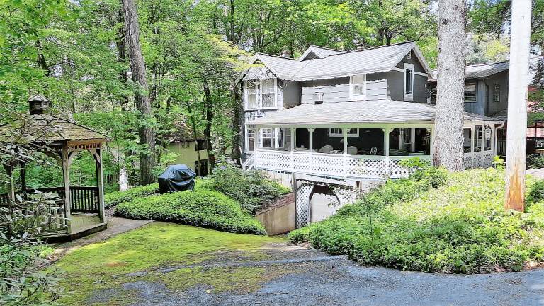 Cottage Mount Gretna