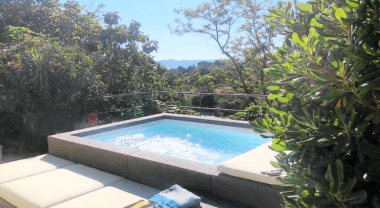 Villa with barbecue, yard & patio — photo 3