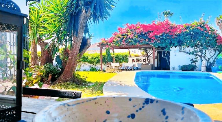 Villa with pool in Estepona