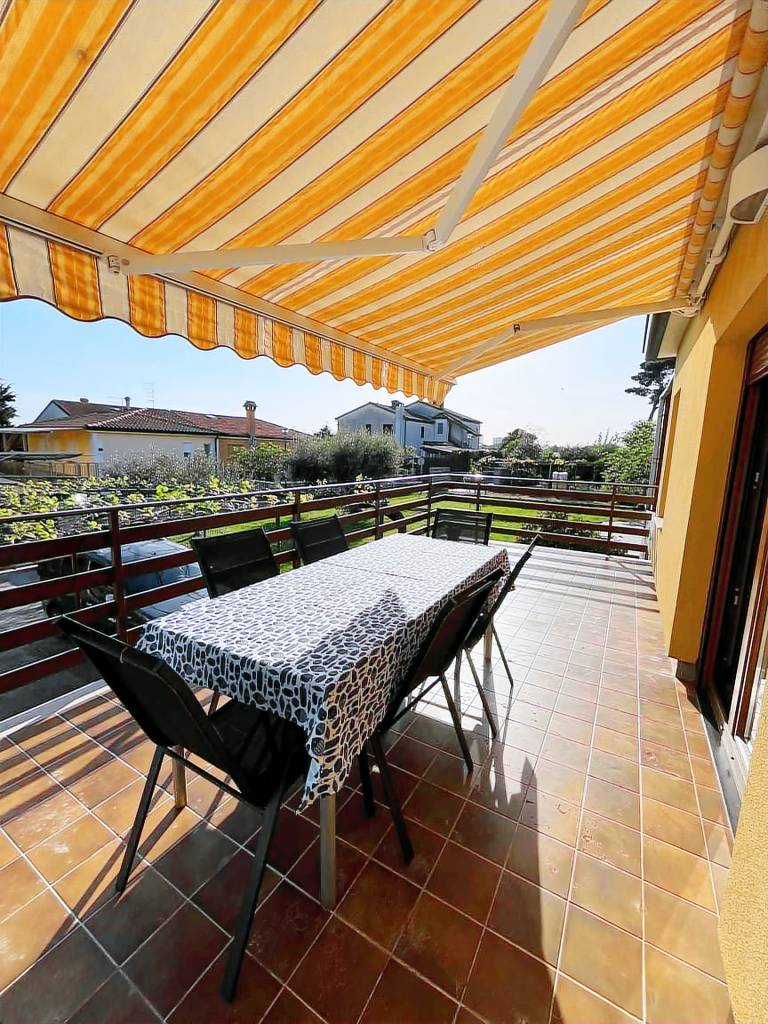 Holiday apartment with balcony and barbecue — photo 2