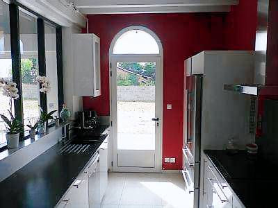 House with jacuzzi — photo 5