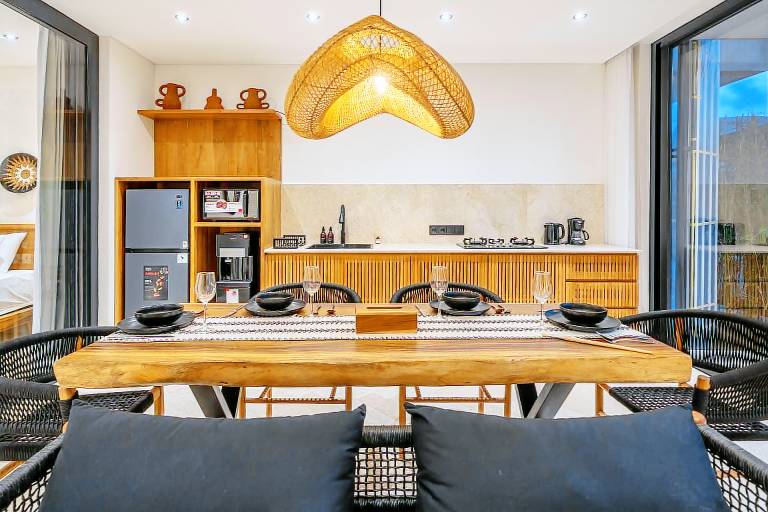 Villa with barbeque, garden & pool | Perfect for remote work — photo 5