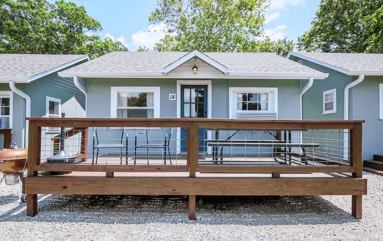 Cabin Hollister