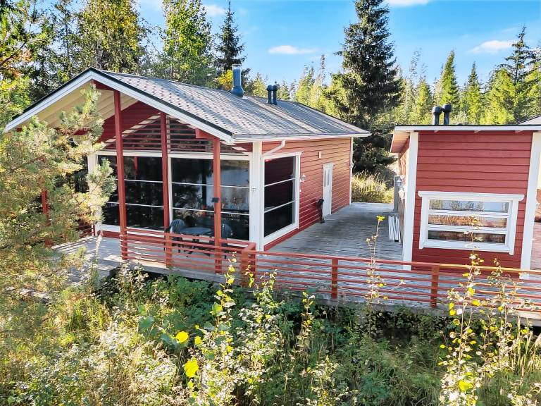 House with patio | Nature view | Pets allowed — photo 3