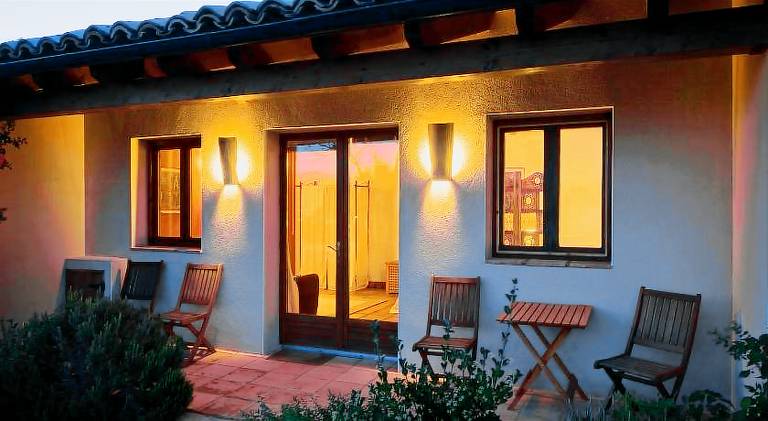 House with garden, barbeque & patio — photo 4