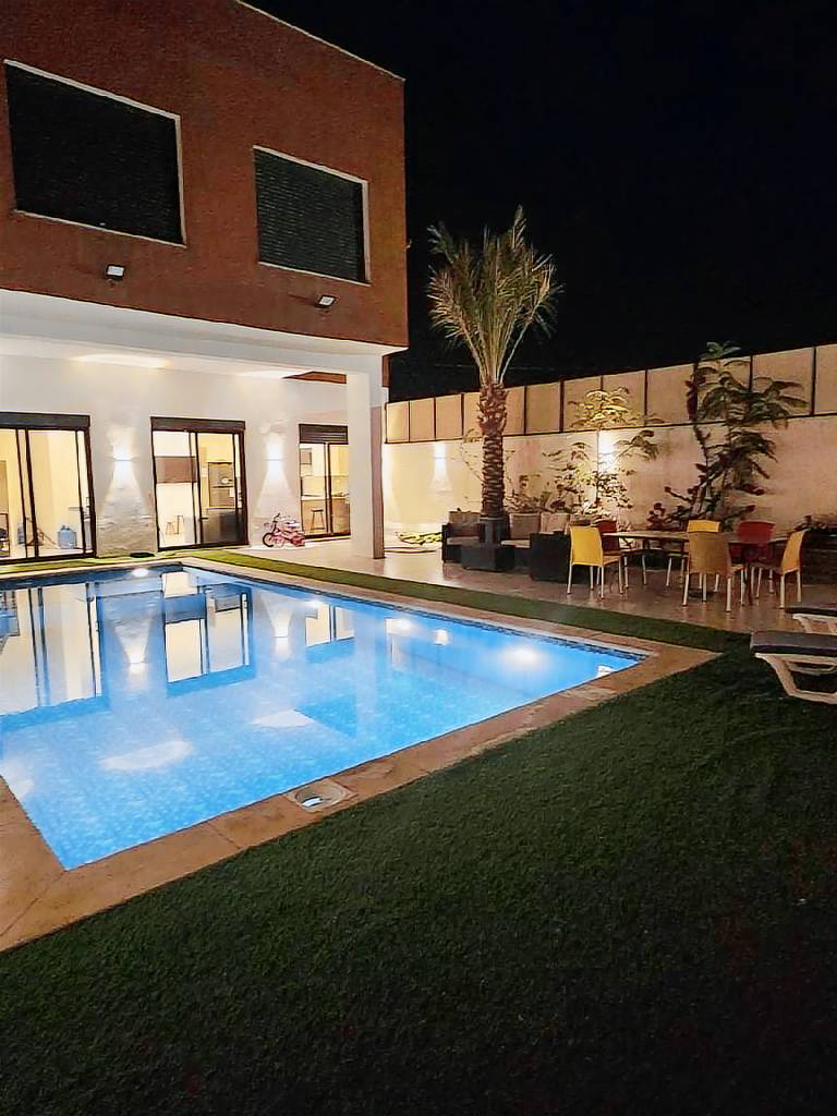 Vacation home with pool, patio & BBQ — photo 2