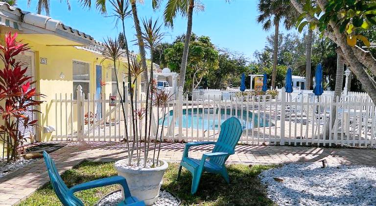 Bahama Beach Club Pompano - Fort Lauderdale - Charming and Cozy Studios & Apartments close to Beach — photo 4