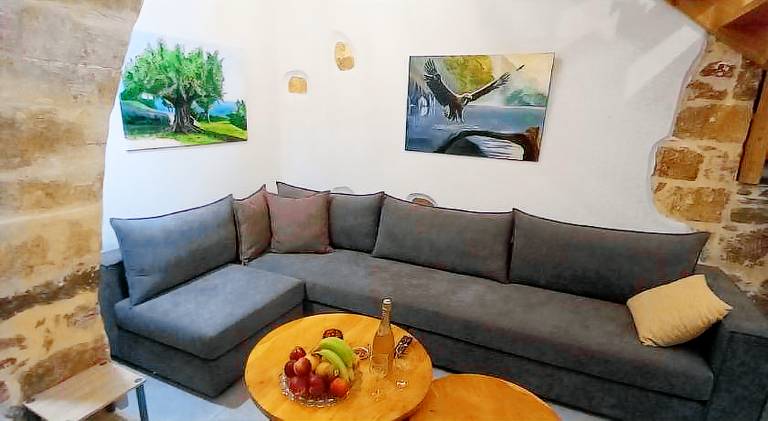 Villa with 5 rooms for 12 persons — photo 4