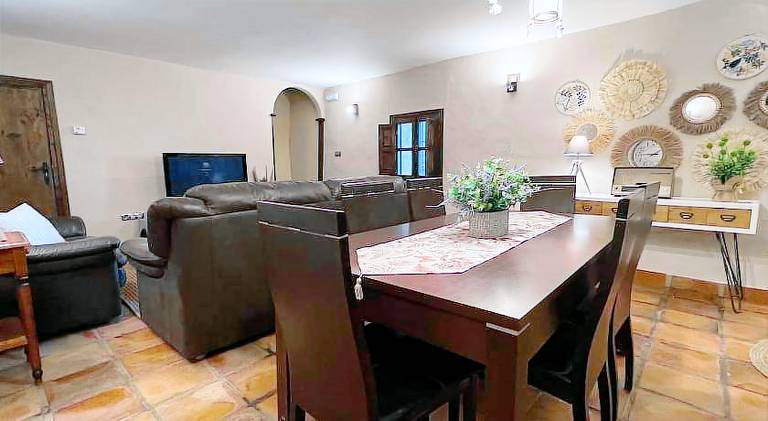 Beautiful vacation home with pool | Pets allowed — photo 5