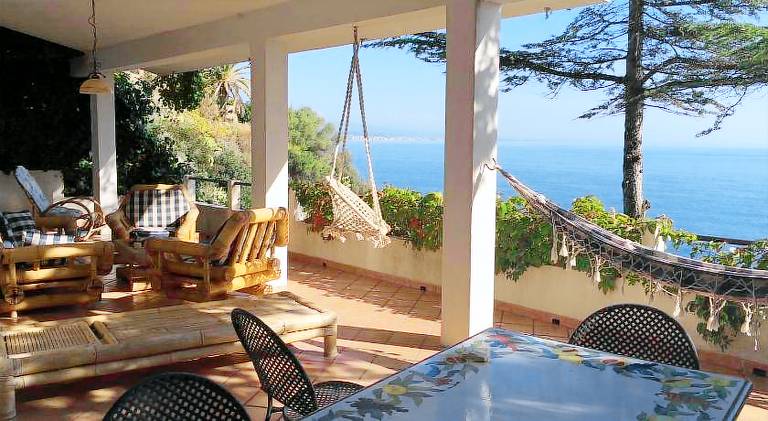 House with 2 rooms for 4 persons — photo 3