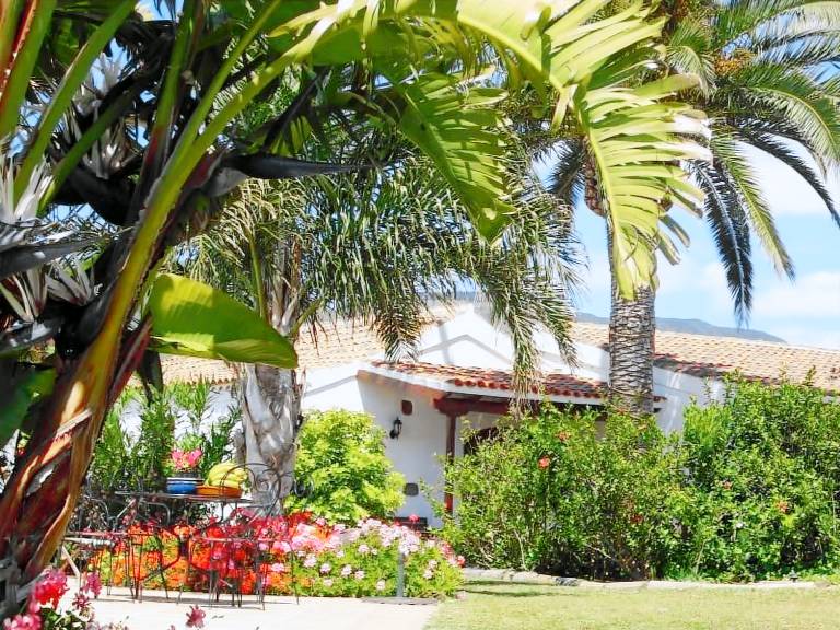 Family-friendly house with pool, barbecue & yard | Nature view | Pets allowed — photo 2